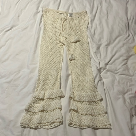Crochet pants with ruffles at the bottom - Picture 1 of 2